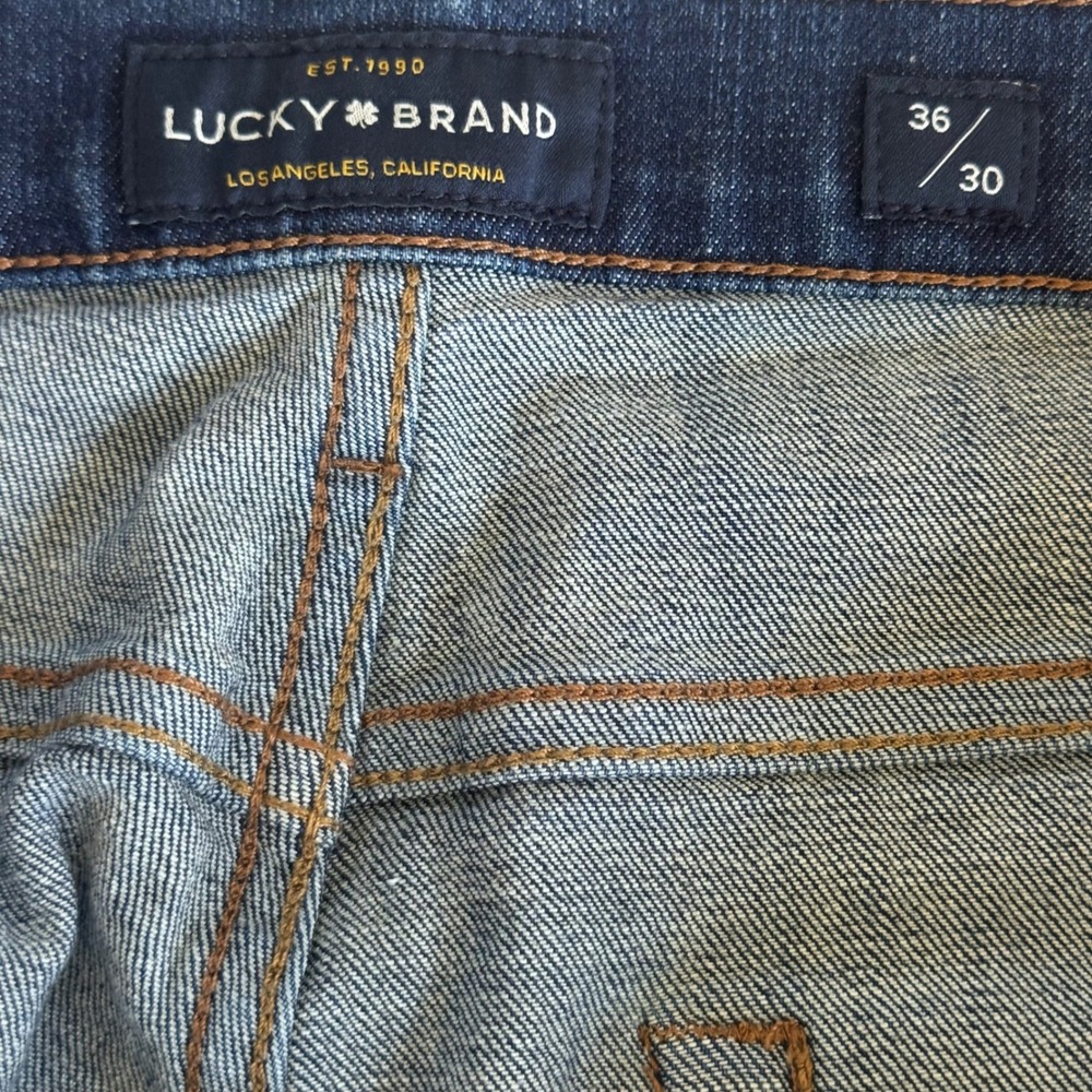 Lucky Brand 221 Straight Leg Dad Jeans Mens Blue Denim 36x30 Normcore Minimalist - Picture 4 of 10